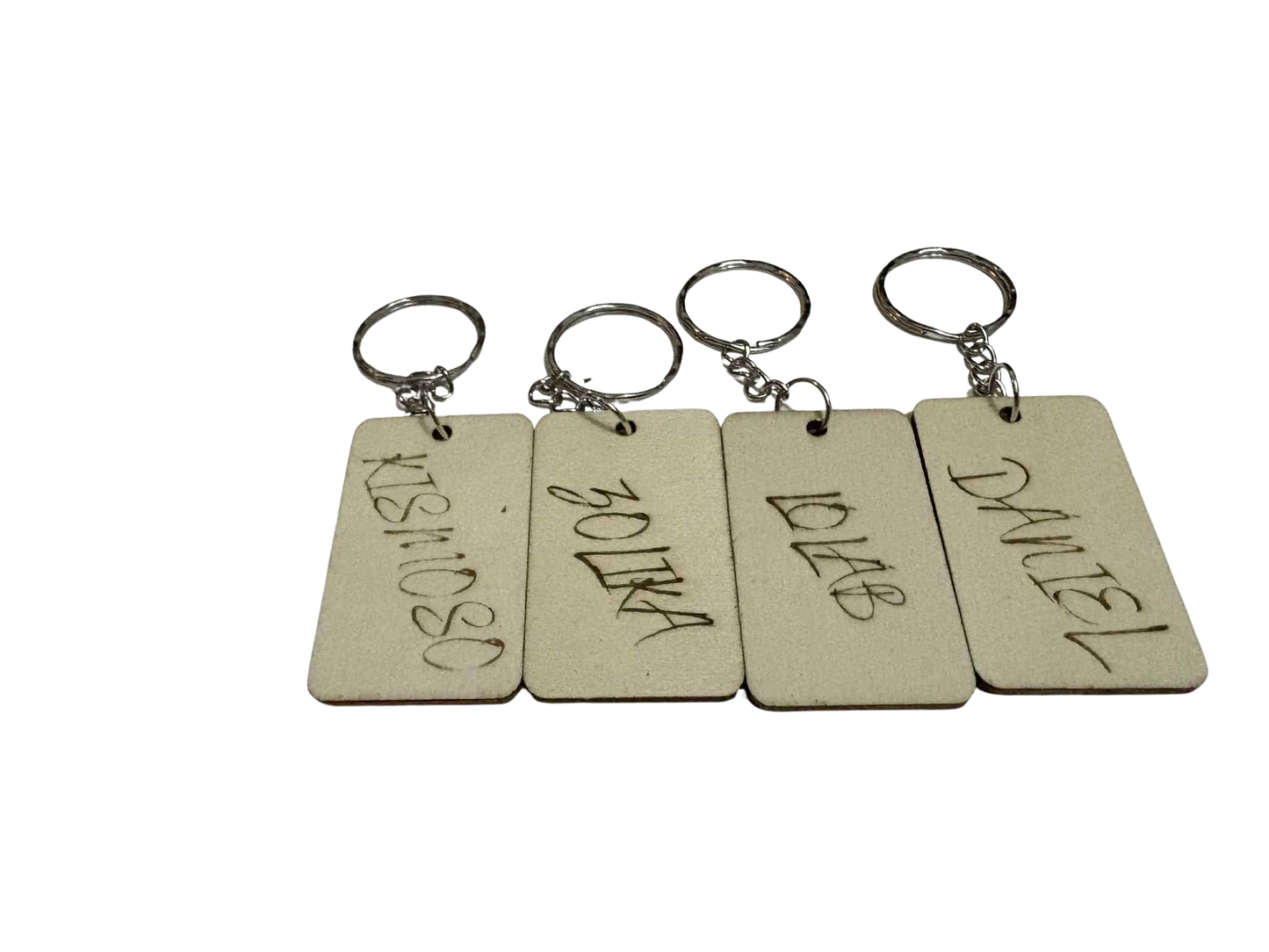 Gravírozott fa kulcstartó